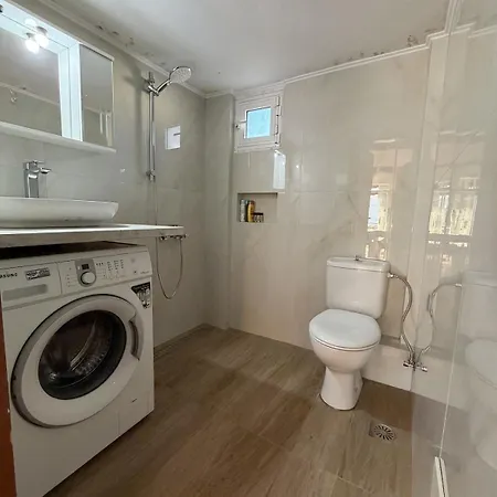 Sea Lavie -180m - Starlink Wifi - Balcony - 2 Bedrooms Appartement Skála Foúrkas