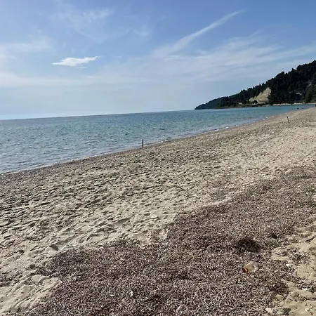 Sea Lavie -180m - Starlink Wifi - Balcony - 2 Bedrooms Skála Foúrkas